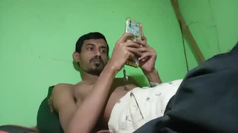 interne8famous online show from October 1, 6:01 am