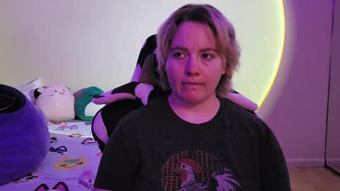 Faye online show from December 22, 2:06 pm