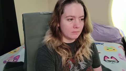 Faye online show from April 8, 5:32 am