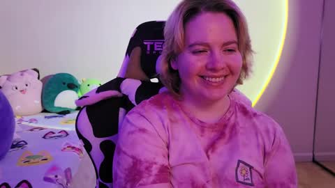 Faye online show from December 29, 3:13 pm