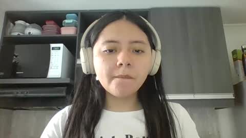 Iris 3 online show from November 19, 2:27 pm