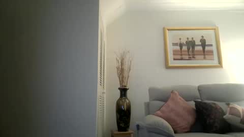 inthemood63 online show from March 24, 8:59 pm