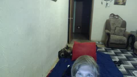 irenalegs online show from December 22, 5:47 am