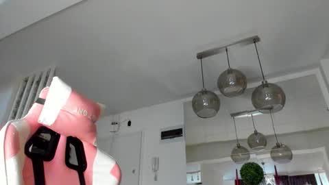 Ir s room online show from December 17, 7:04 am