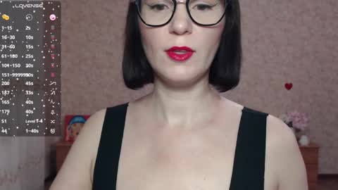 Snapshot of irenlarasani chatting on February 7, 6:14 am IrenLarasani online show from February 7, 6:14 am