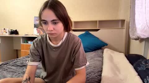 Evie online show from October 14, 9:34 am