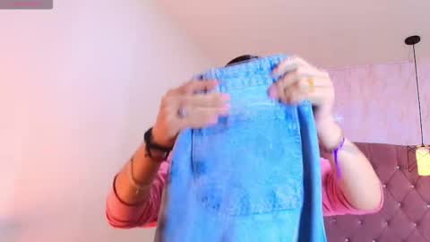 Snapshot of iris_77 chatting on October 15, 7:26 pm iris_77 online show from October 15, 7:26 pm