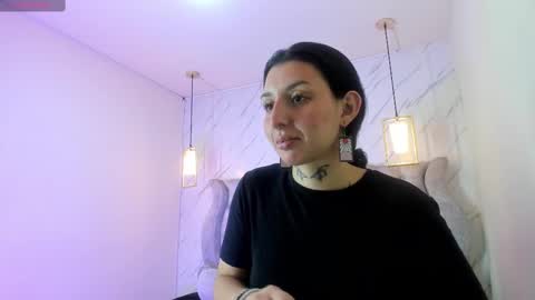 Snapshot of iris_77 chatting on October 5, 7:21 pm iris_77 online show from October 5, 7:21 pm