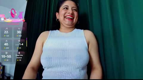Snapshot of iris_blue_ chatting on October 3, 8:17 pm Iris online show from October 3, 8:17 pm
