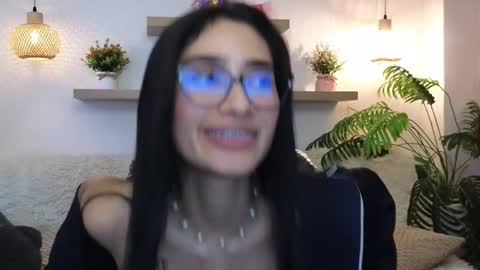 iris  online show from March 14, 4:00 pm