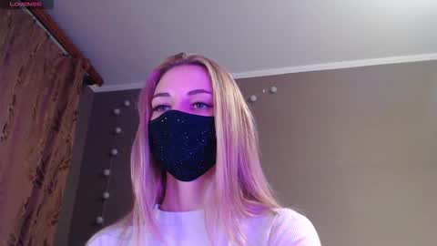 Lily online show from September 29, 5:01 pm