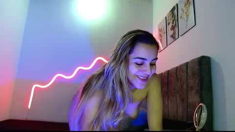 Iris Luna  online show from November 21, 4:21 am