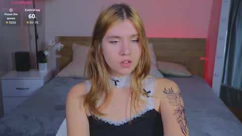 Iris  online show from November 23, 11:52 am