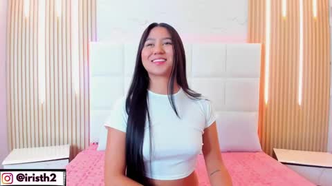 Snapshot of iris_thompson chatting on October 17, 3:54 am Iris online show from October 17, 3:54 am