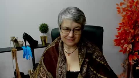 I R I S online show from February 13, 11:39 am