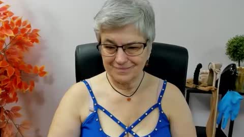 I R I S online show from September 18, 6:39 am