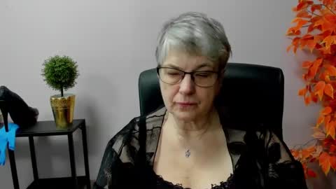 I R I S online show from March 10, 10:50 am