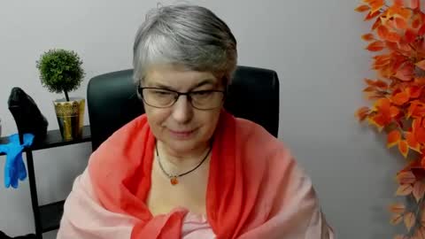 I R I S online show from February 6, 11:09 am