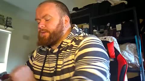 twitter theirishman205 online show from November 22, 1:20 pm