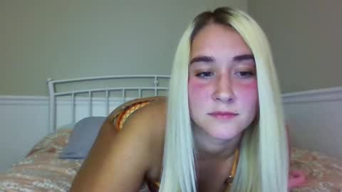 Irispink1 online show from September 22, 2:59 am