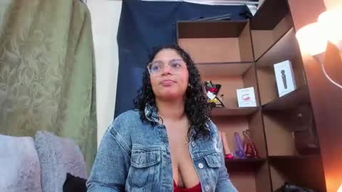 Snapshot of iriss_25 chatting on March 12, 12:04 pm iris online show from March 12, 12:04 pm