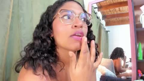 Snapshot of iriss_25 chatting on March 3, 5:31 pm iris online show from March 3, 5:31 pm