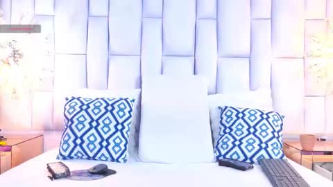 Iris online show from October 11, 12:21 pm