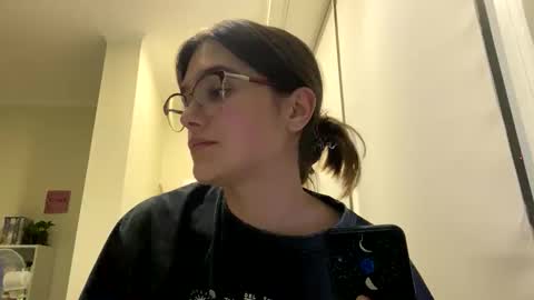 irisss31 online show from May 26, 7:20 pm