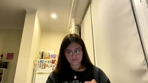irisss31 online show from May 20, 7:42 pm