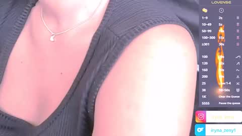 Snapshot of iryna_zeny chatting on January 27, 6:09 pm Yuliana help me to get 100 thumbs up please  online show from January 27, 6:09 pm