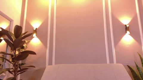 Isabella online show from April 6, 12:17 pm