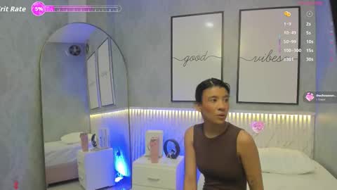    online show from March 23, 11:15 am