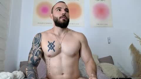 Isaac carter online show from November 28, 11:39 am