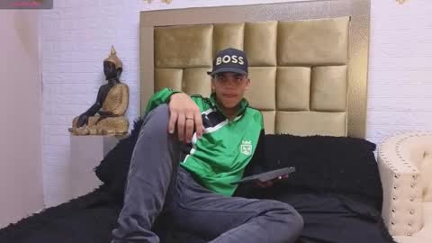 Isaac  online show from November 16, 3:03 pm