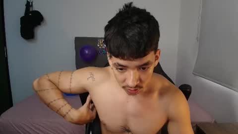 muscle isaac online show from June 8, 10:43 pm