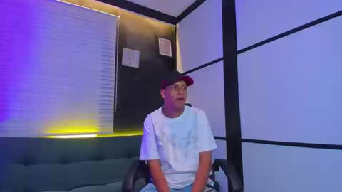 Snapshot of isaacblack_ chatting on September 13, 4:48 am IsaacBlack online show from September 13, 4:48 am