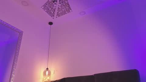 Isabela online show from February 16, 11:52 am