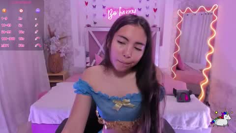 ISABELA  online show from March 13, 12:30 pm