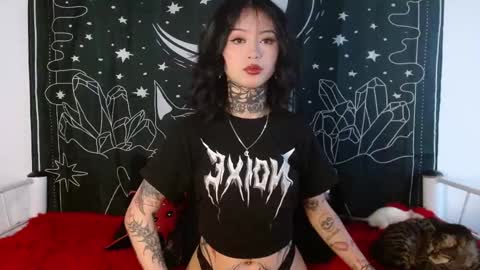    online show from October 17, 9:52 pm