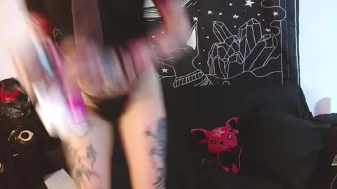    online show from October 30, 10:10 pm