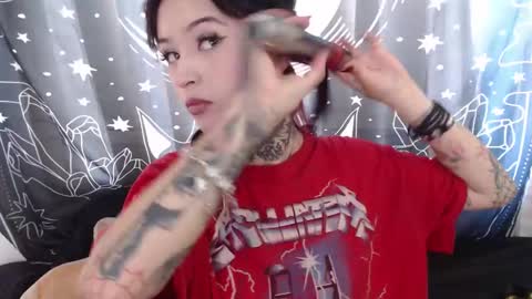    online show from January 24, 7:49 pm