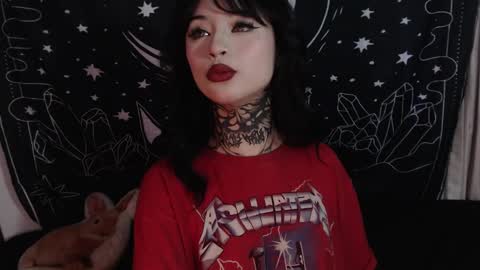    online show from January 24, 10:51 pm