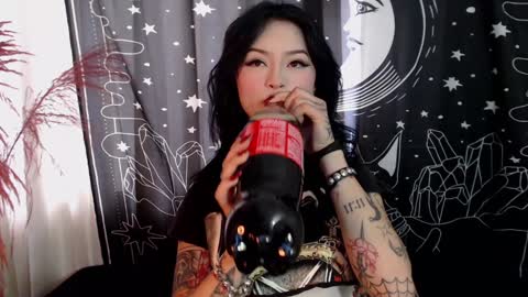    online show from January 30, 8:21 pm