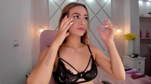 Isa  online show from February 18, 3:56 pm