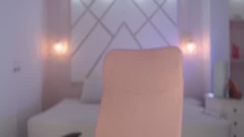 Isa  online show from October 6, 3:41 pm