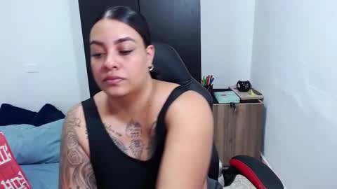  estefania online show from January 30, 10:29 am