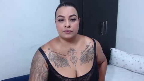  estefania online show from February 10, 2:20 pm