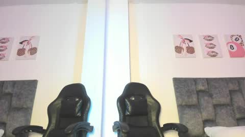 Isabella Moon9 online show from May 11, 11:06 am