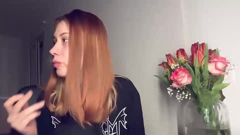 Isabella online show from February 27, 8:45 pm