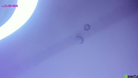 Snapshot of isabella_whiite chatting on March 10, 7:40 pm Isabella White online show from March 10, 7:40 pm
